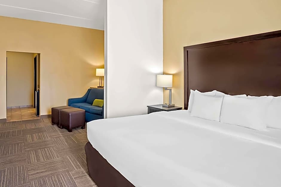 Comfort Suites Frisco