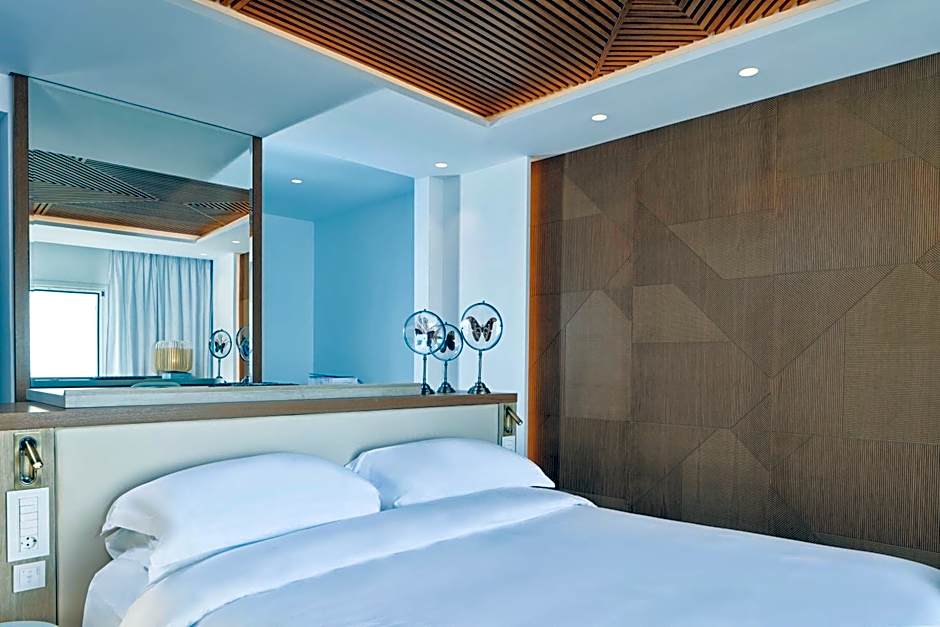 Myconian Korali Relais & Chateaux