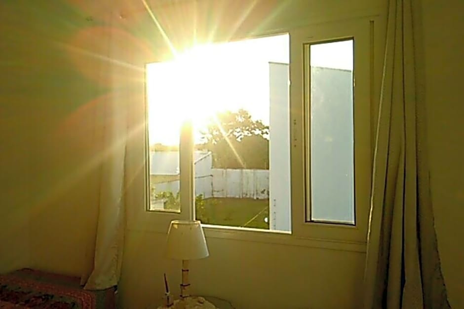 CASA - FRENTE PARA O MAR