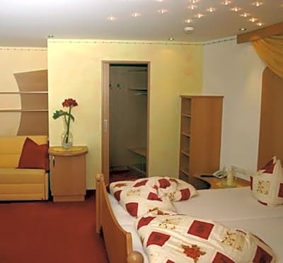 Photo 1 of 5 of Junior Suite