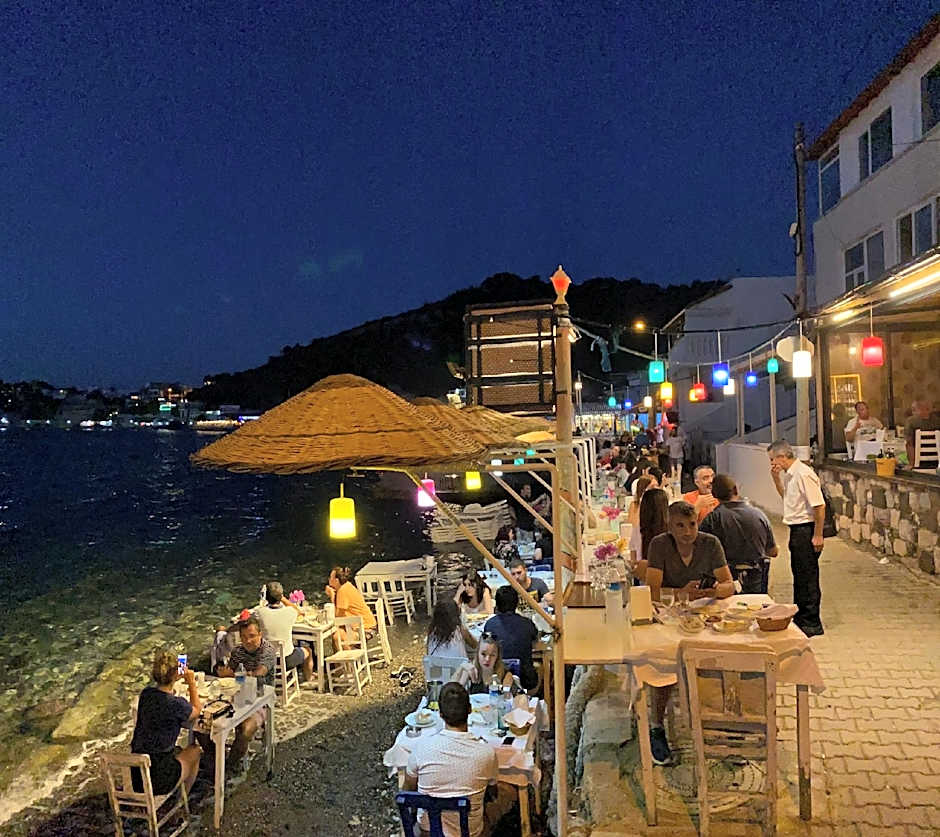 Giritli Rum Meyhanesi & Butik Otel