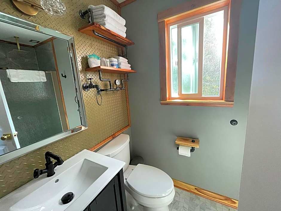 Sugarloaf Mountain Motel