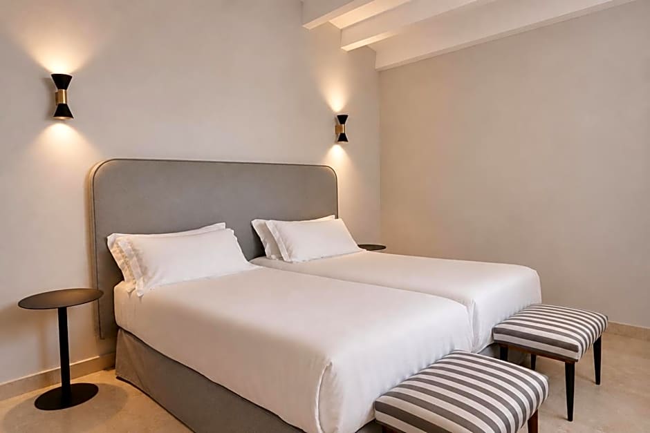 Photo 1 of 7 of Superior Suite, Sea View