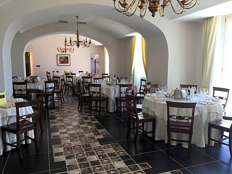 Palazzo Cestari Hotel