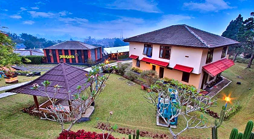The Jayakarta Cisarua inn and villas
