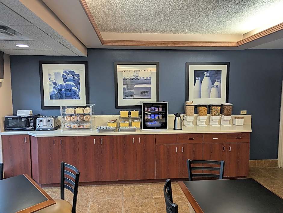 Days Inn by Wyndham Fargo
