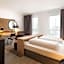 elaya hotel augsburg