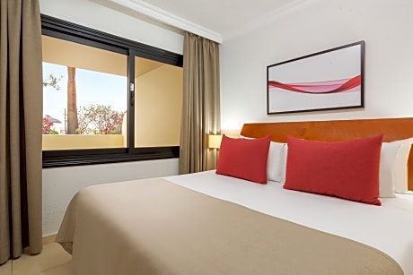 1 Double Bed 1 Bedroom Apartment Terrace Non-Smoking