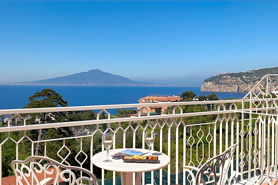 Photo 1 of 4 of Prestige, Sea View, Terrace