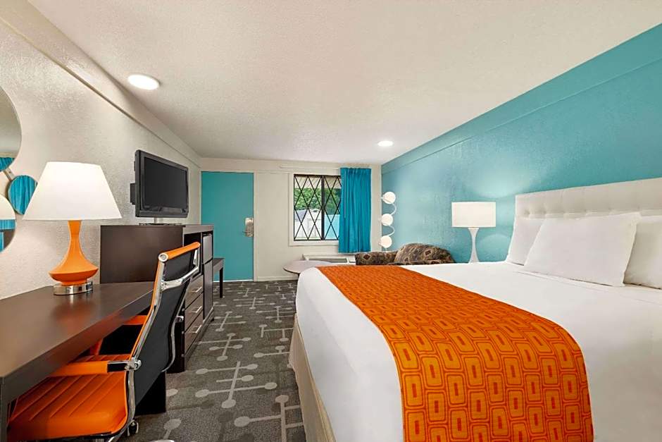 Dover Inn and Suites