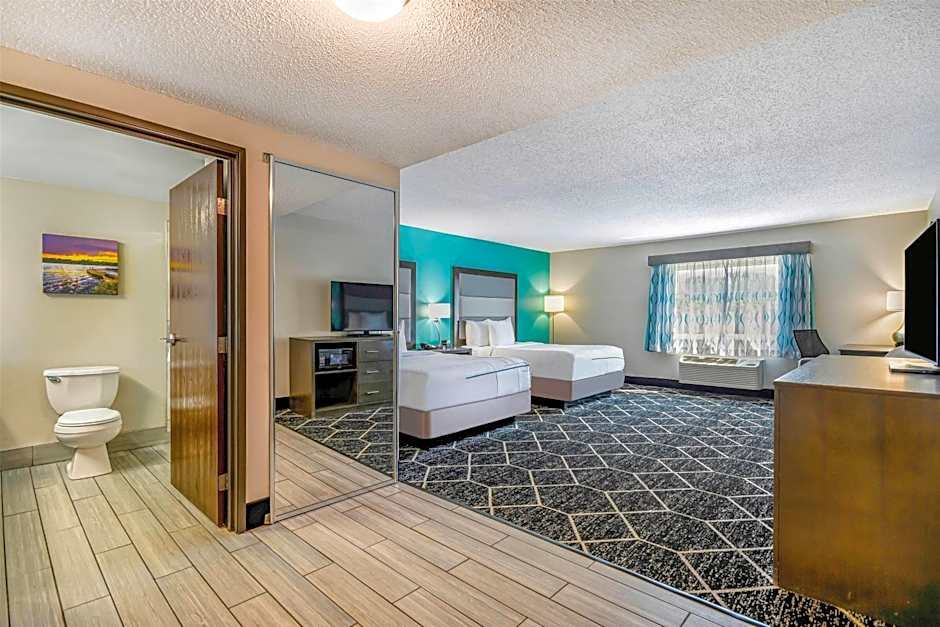 La Quinta Inn & Suites by Wyndham Batavia