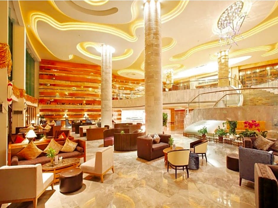 Days Hotel and Suites Yangjiang