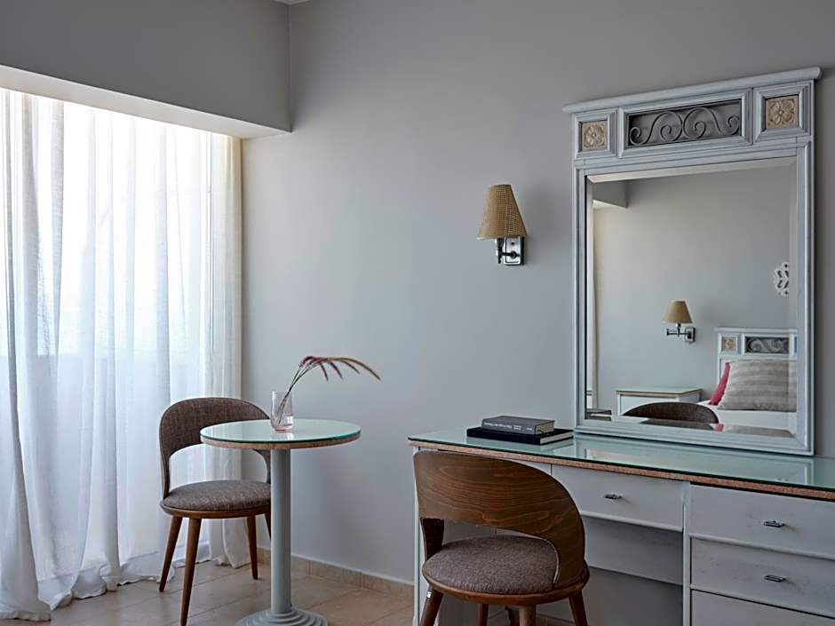 Atlantica Princess Hotel