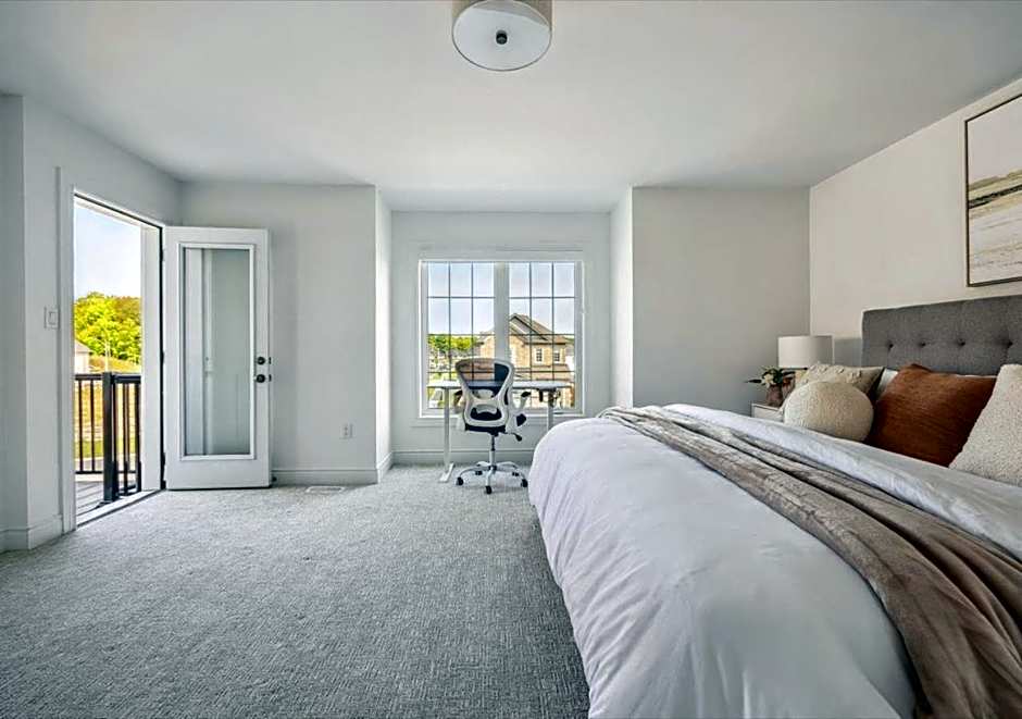 Luxurious and Beautiful, Barrie