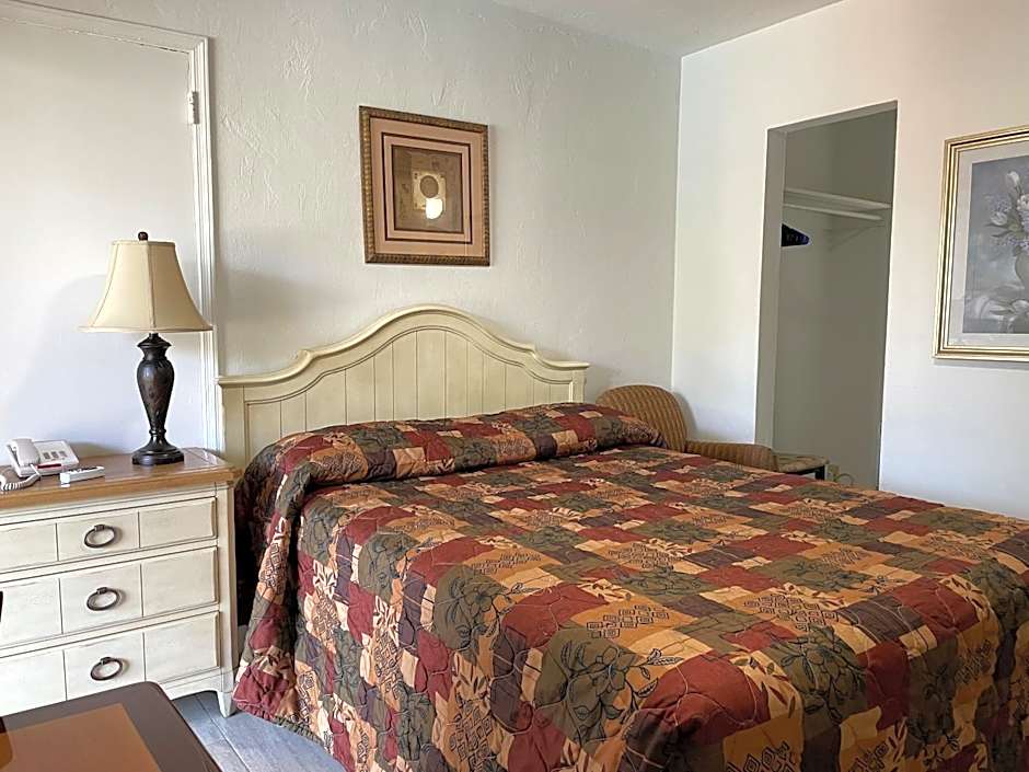 Shell Motel Hollywood