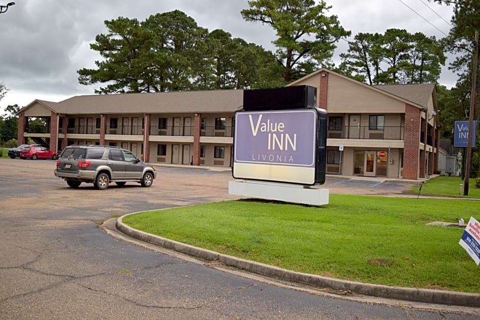 Value Inn - Livonia