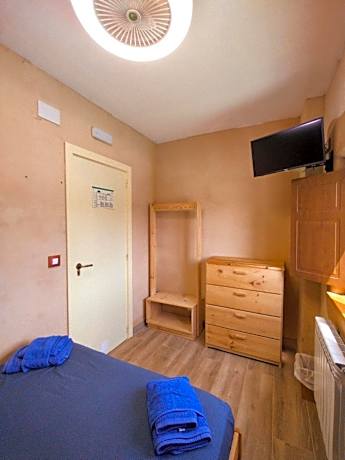 Standard Double Room with Shared Bathroom