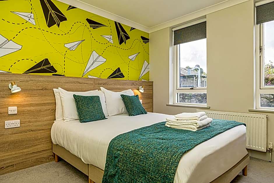 Forty Four Main Street