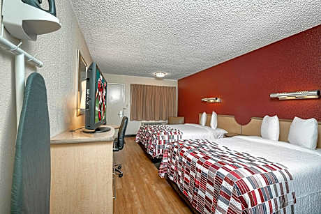 Deluxe 2 Full Beds Smoke-Free