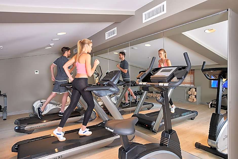 Renata Suites Boutique Hotel