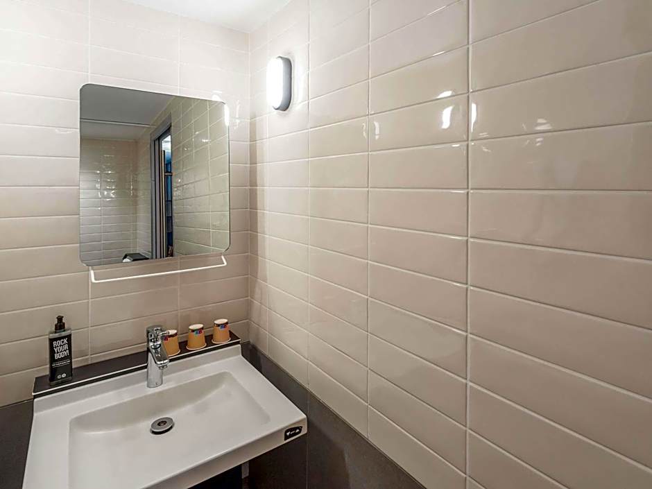 ibis Paris 17 Clichy-Batignolles Hotel