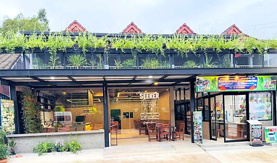 Khaosok Secret Hostel