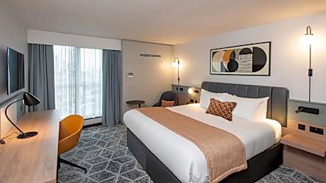 Standard Upgraded King Room - High Floor