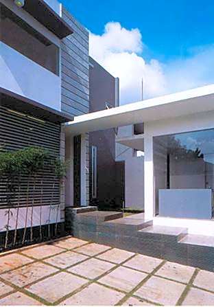 Flat06. Minimalist Residence