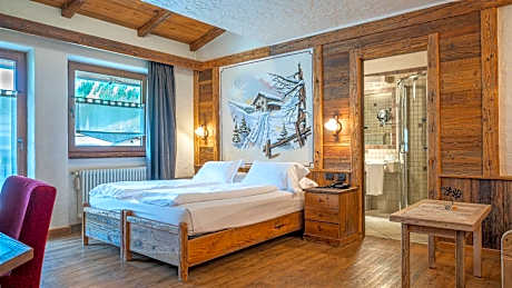 Junior Suite with Hot Tub