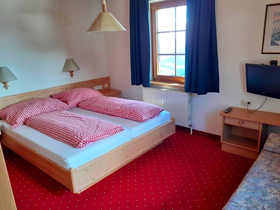 Steinerhaus Berggasthof