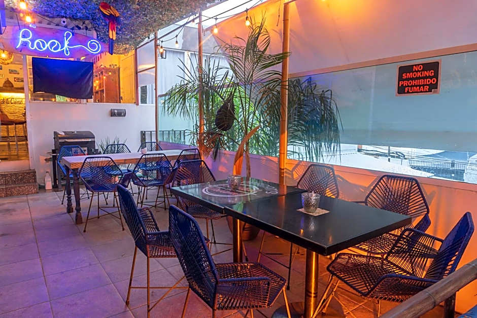 La Créme de la Créme Hostel