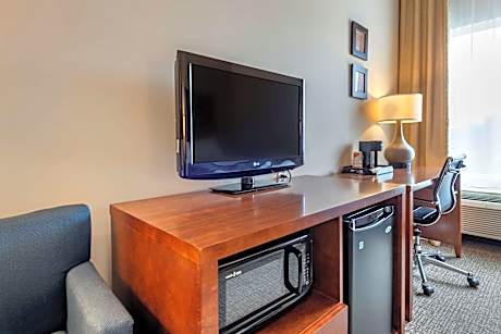 2 Queen Beds Nonsmoking Accessible