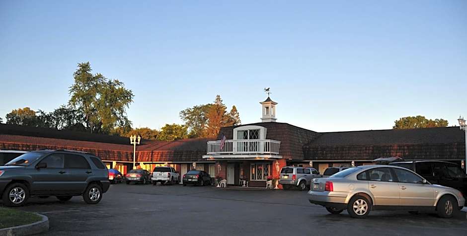 Lockport Inn and Suites