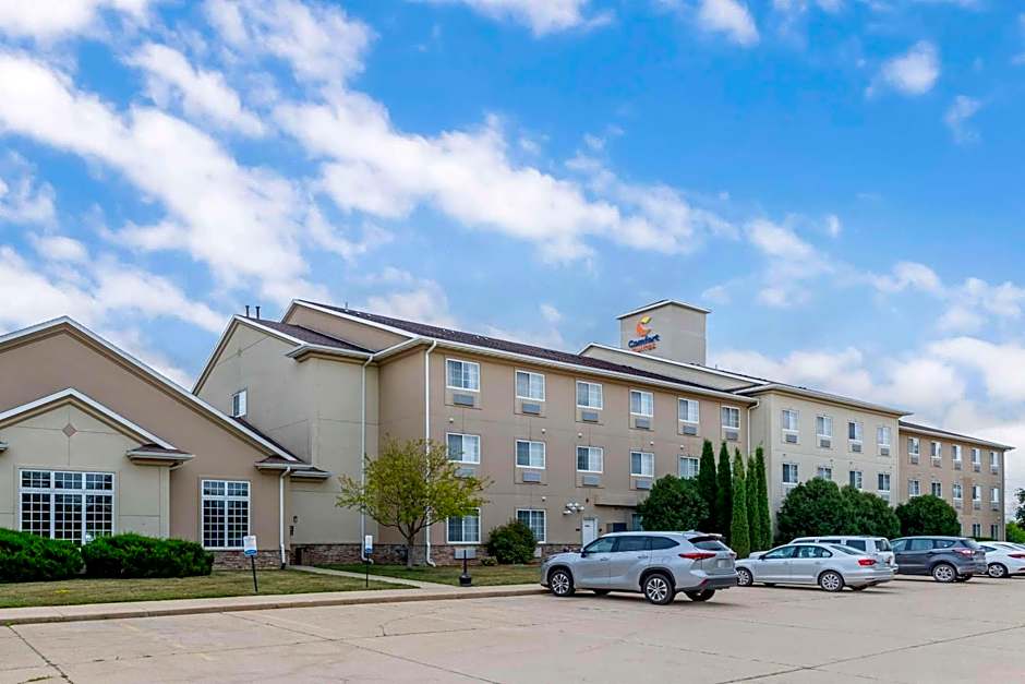 Comfort Suites Cedar Falls Industrial Park