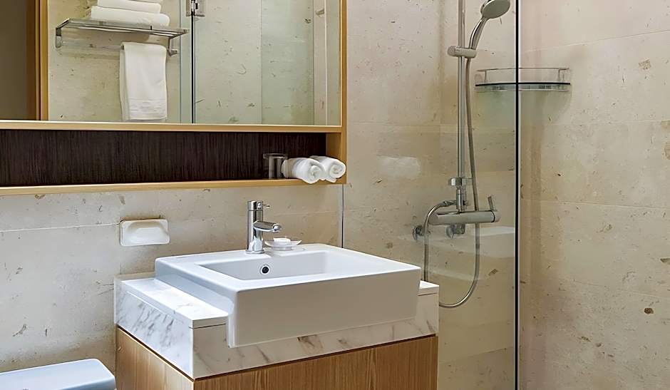 Dukgu Hot Spring Hotel