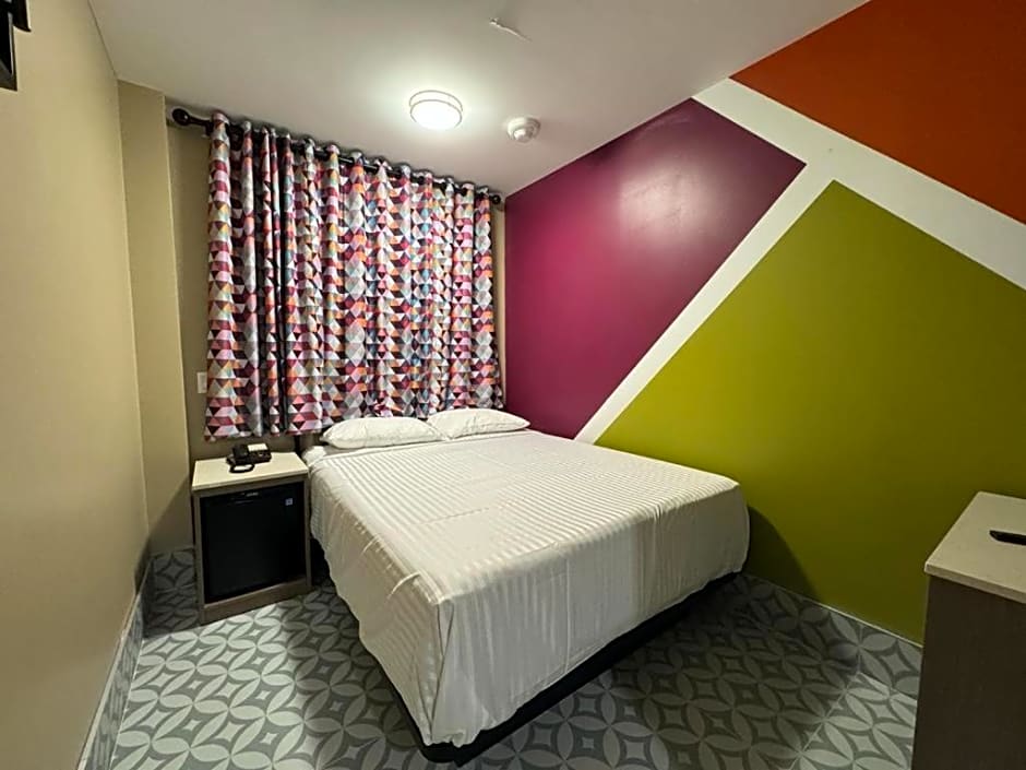 Moon Hotel Brooklyn