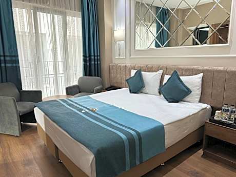 Basic Single Room - Atrium View