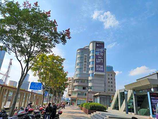 Home Inn Plus (Ningbo Old Bund Tianyi Square)