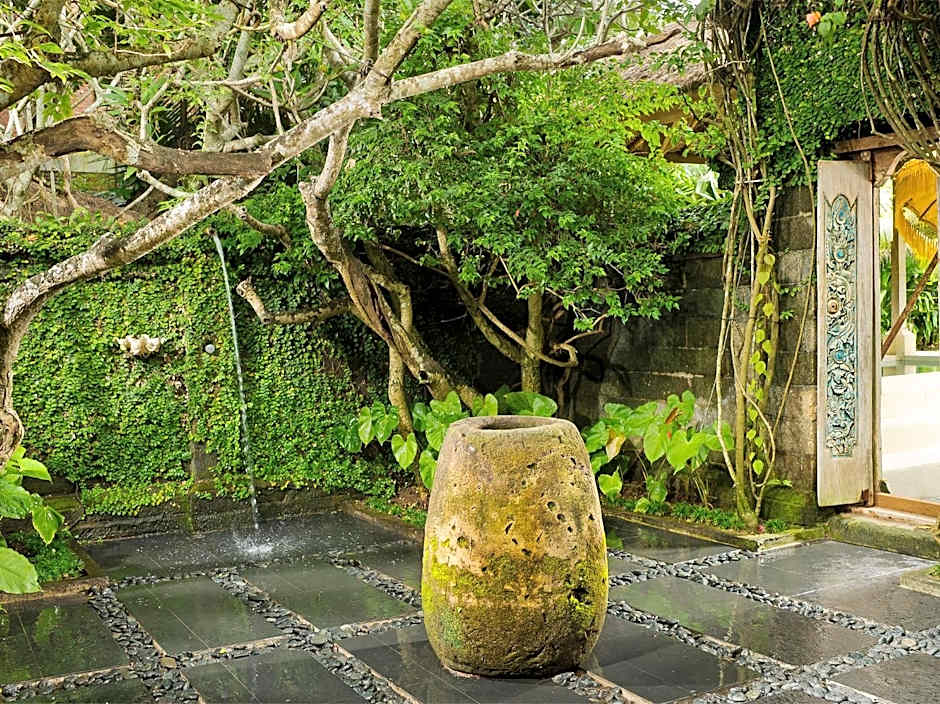 Villa Atas Ombak