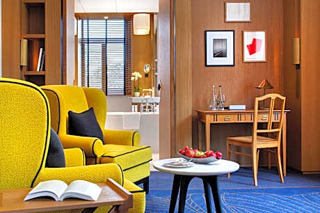 Suite with Park View