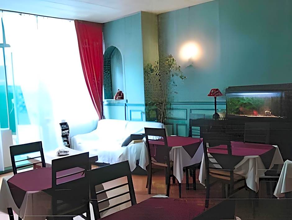 Authentic by Balladins, Hotel Le Carre d'Aix