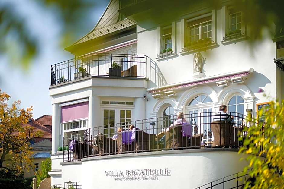 Bagatelle Gardenhouse