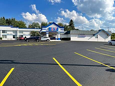 Studio 6 Suites Clarion, PA