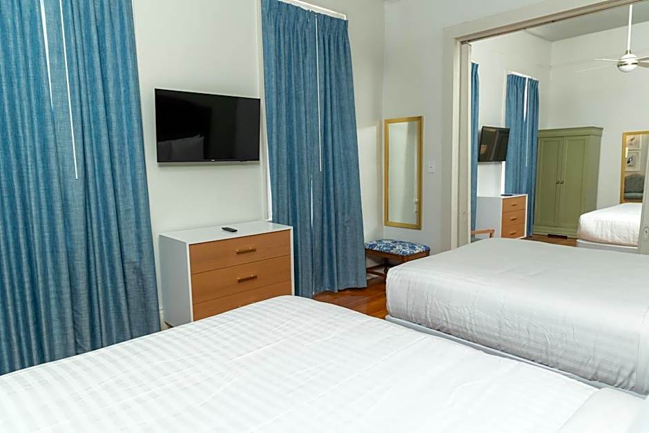 Lamothe House Hotel