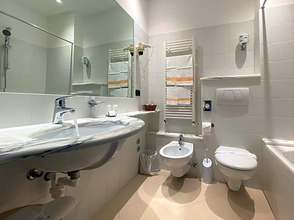Hotel Tirreno