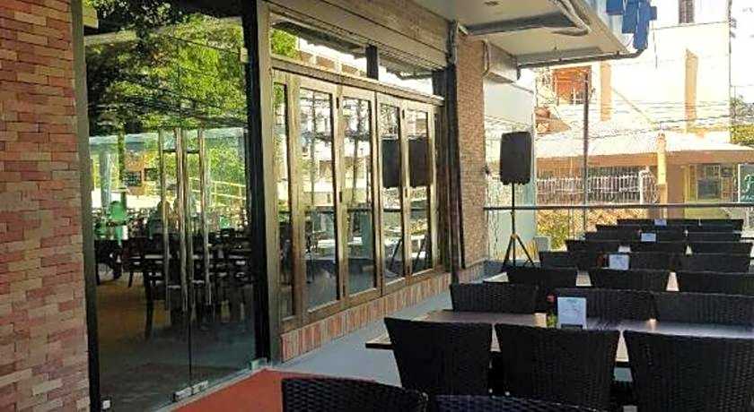 Travelite Hotel Legarda