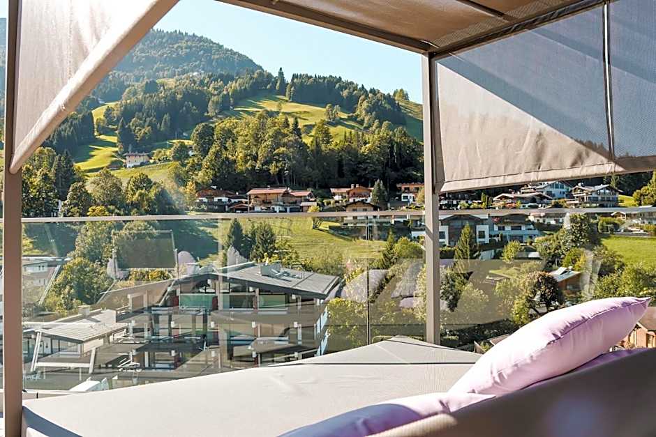 AlpenParks Hotel & Apartment Taxacher