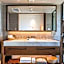 One Suite THE GRAND