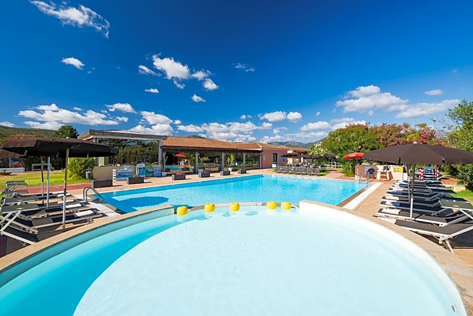Li Suari Club Village
