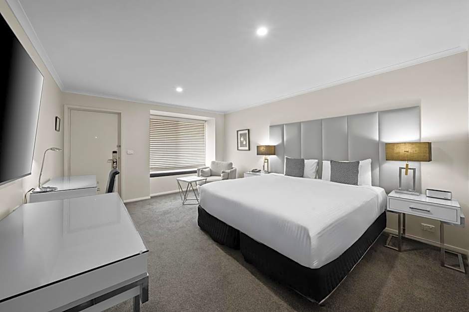 The Carrington Hotel